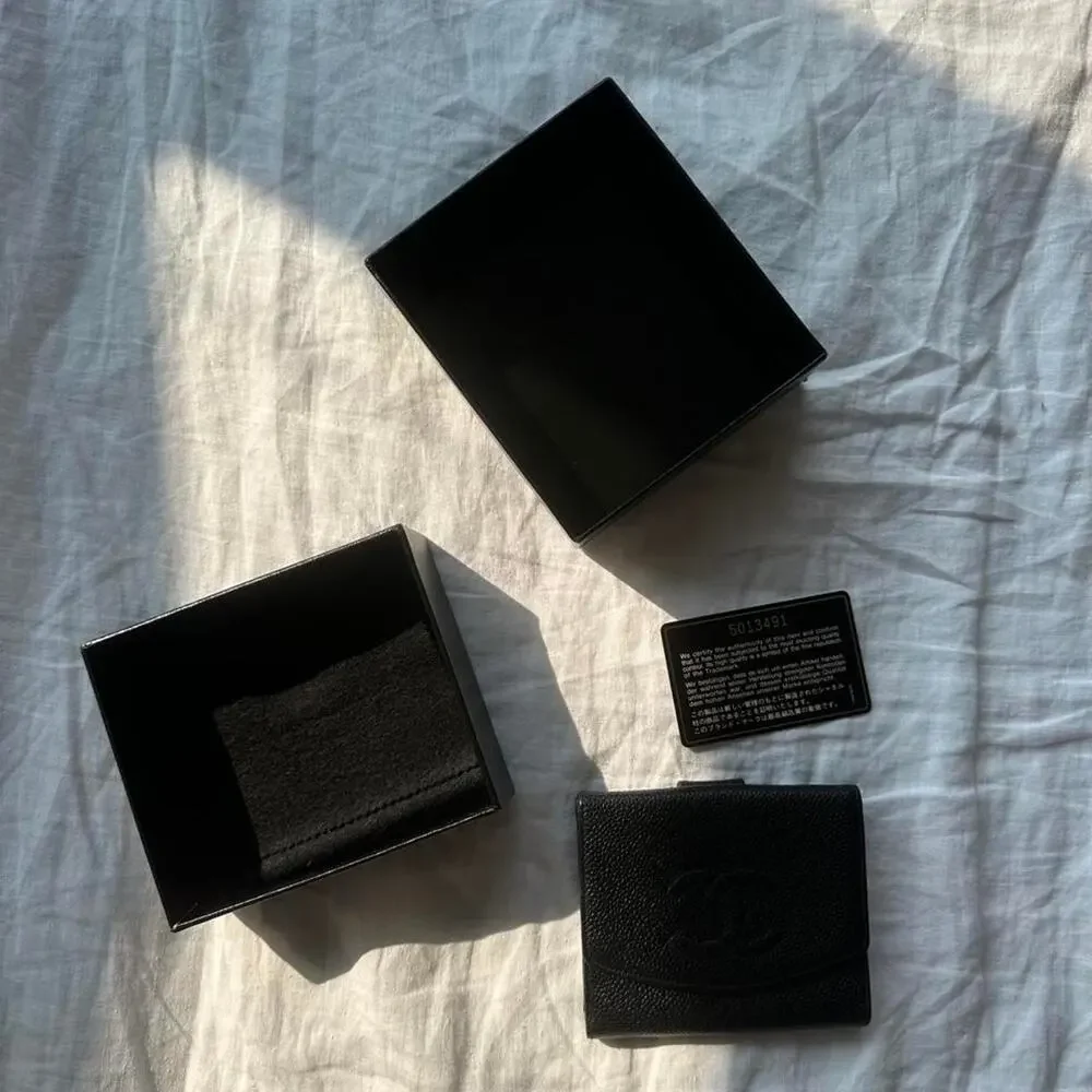 CHANEL black wallet